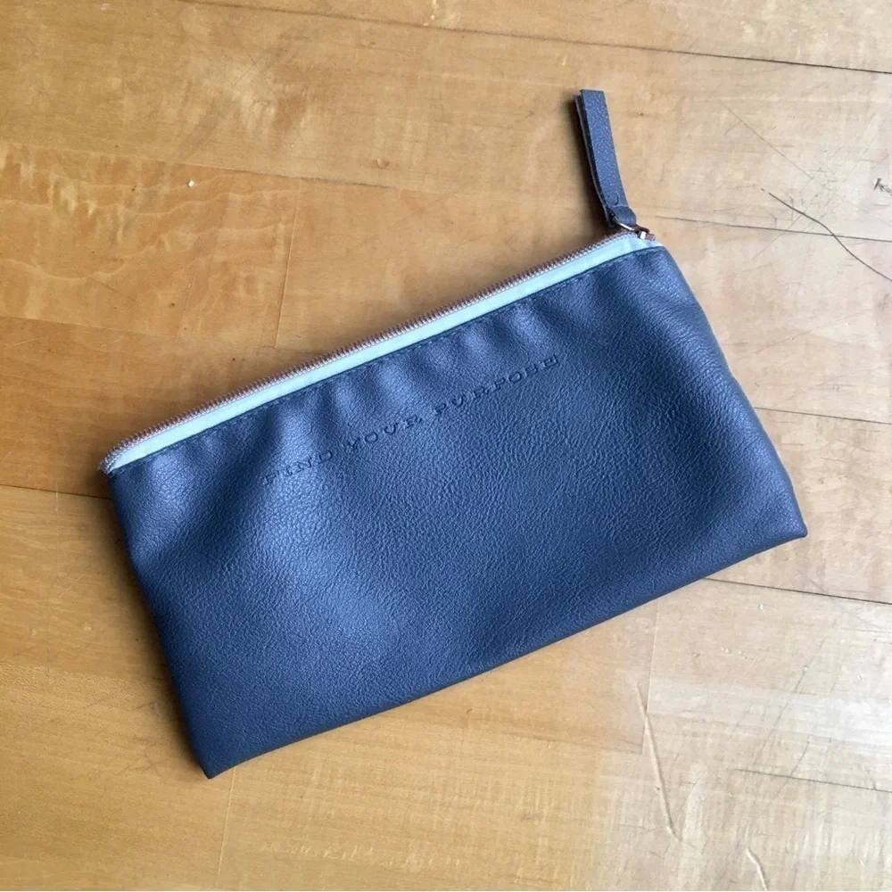 “FIND YOUR PURPOSE” Travel, Makeup, Cosmetic Bag, Gray, Teal Blue